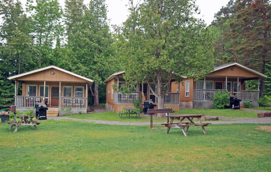 Ogopogo Resort Carnarvon Eksteriør billede